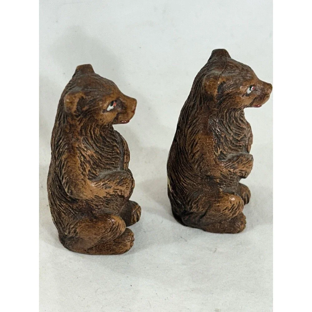 Vintage Ceramic Brown Bear Salt Pepper Shakers Yellowstone Souvenir